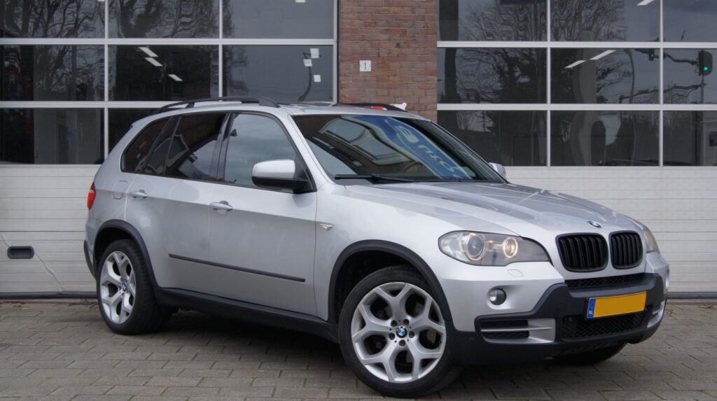 nieuwe en tweedehands wagens